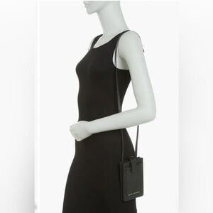 NWOT Marc Jacobs crossbody with pockets for cards perfect for running errands.